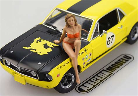 American Diorama 1 18 Bikini Girl November AD 38175