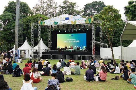 Tampilkan Keberagaman Budaya, Uni Eropa Selenggarakan Festival Alun ...