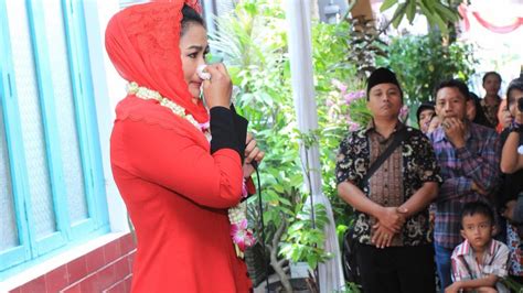 Tangis Puti Saat Kunjungi Rumah Kelahiran Bung Karno Pemilu Liputan