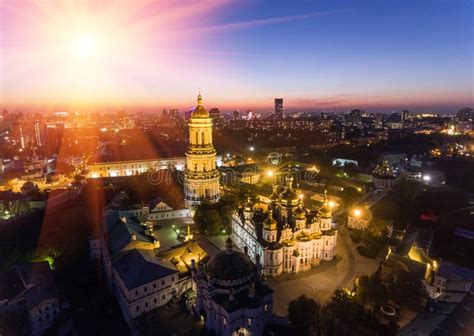 Widok Z Lotu Ptaka Kr Lewskiego Wawel Grodowa I Gocka Katedra W