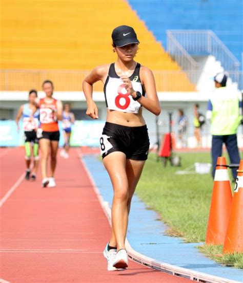 田徑》在不受傷前提下以賽代訓 許樂百欄兩破大會連莊 麗台運動報