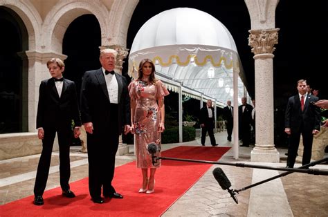 See inside the swanky party where the Trumps celebrated New Year's Eve ...