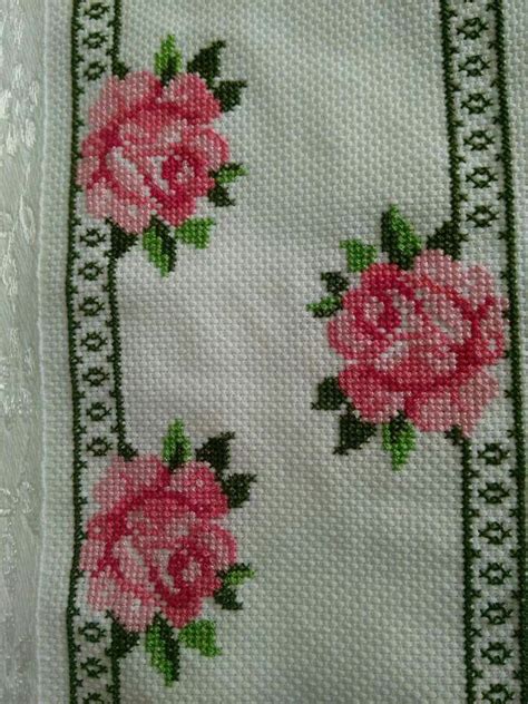 Pin by Nejla Yıldırım on etamin havlu Cross stitch flowers Floral