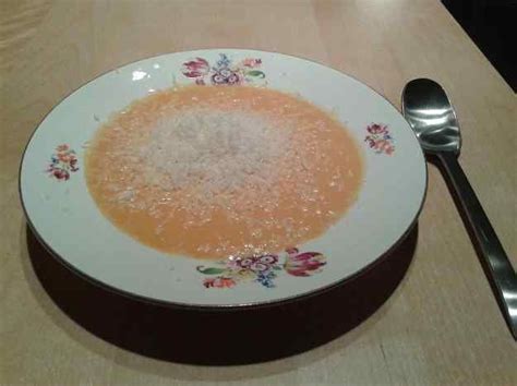 Crema de pastanaga amb Parmesà Celler Adocse