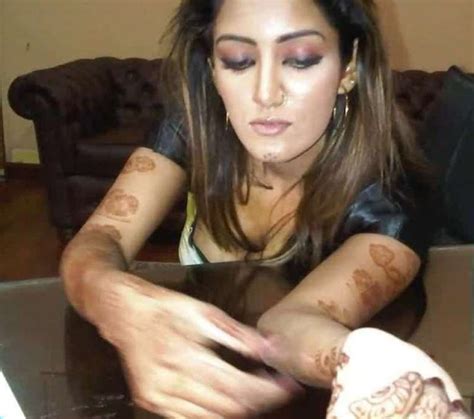 Desi Pakistani Nude Girls Hot Mms And College Hot Girls Latest Pictures Gallery Girl Nude