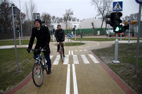 Miasteczko Ruchu Drogowego Dzieci nauczą się jeździć rowerem i