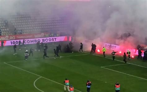 A Tr Dat O Pe Dinamo Pentru Fcsb Dar Acum Sare S I Apere Pe C Ini