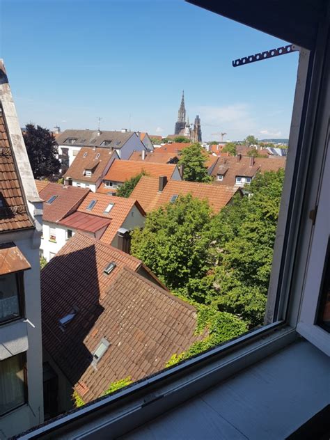 Renovierte Dachgeschosswohnung mit Münsterblick EBK im Herzen von Neu