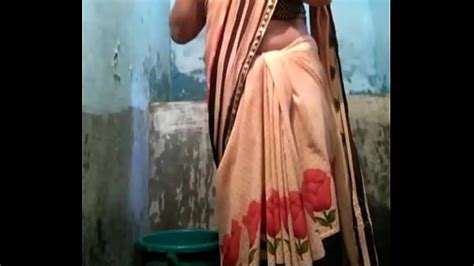 Indian Desi Village Aunty Bathing Xxx Mobile Porno Videos And Movies