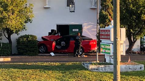 Pinellas Park Police Woman Dead After Hit And Run Crash