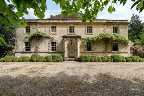 Stunning Grade Ii Listed Old Vicarage Is In The Fabric Of Frome History