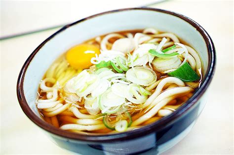 Schnelle Udon Nudelsuppe Mit Ei Rezept Gesund Co At