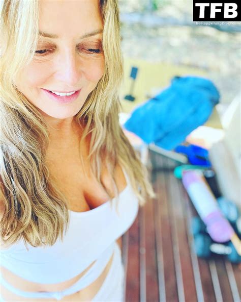 Carol Vorderman Carolvorders Nude Leaks Photo TheFappening