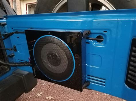 Randomly Learned: Inexpensive Compact Subwoofer and Amp for 2 Door Jeep ...