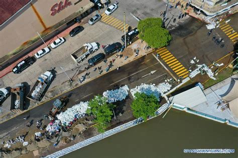 Lluvias E Inundaciones Dejan 27 Muertos En Estados Mexicanos De Chiapas