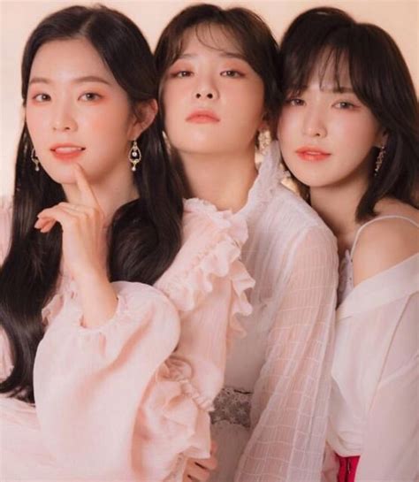 Son Seungwan Wendy And Kang Seulgi Image 7013603 On Favim