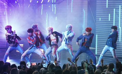 How Bts Became One Of The Most Popular Bands In History The New Yorker