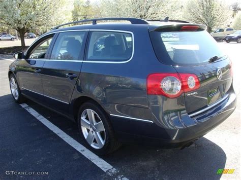 Blue Graphite Volkswagen Passat Komfort Wagon Photo