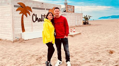 Paseo Por La Playa Y Una Comida Con Amigos El álbum De Fotos Del Viaje