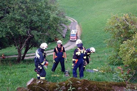 Freiwillige Feuerwehr Weißkirchen Realitätsnahe Einsatzübung beim vlg