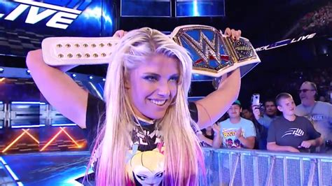 Two-time women's SmackDown champion Alexa Bliss faces off at WrestleMania 33 this weekend ...