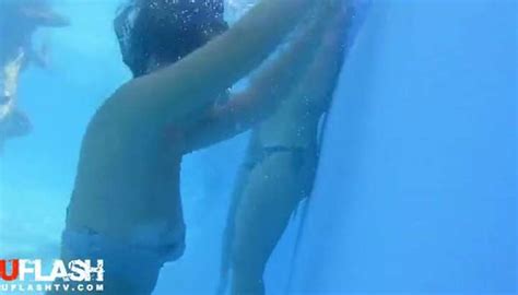 Underwater Nipple Oops TNAFlix Porn Videos