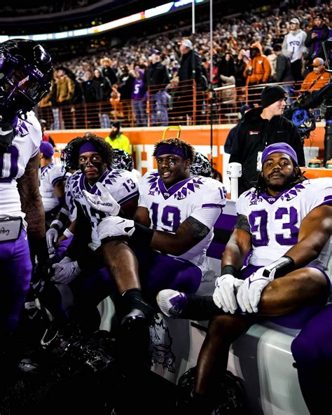 Monday Morning Quarterback: Step back from a challenge? Not these Frogs