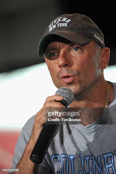 Kenny Chesney And Tim Mcgraw Brothers Of The Sun Tour Kick Off Press