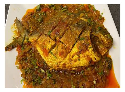 Pomfret or Rupchanda Fish Curry | Al Aqsa Restaurant