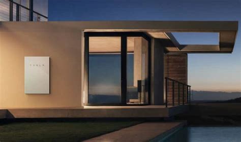 Elon Musk unveiled his brand new Solar Roof | WordlessTech