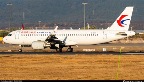 B 9941 China Eastern Airlines Airbus A320 214 WL Photo By ZUCK YMXS