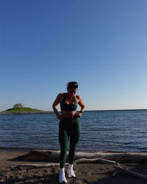 Claire Koepnick | just tryna get some legs I could crush a watermelon