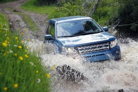 First Review 2013 Land Rover Lr2 Kelley Blue Book