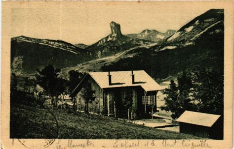 Dauphiné Monestier de Clermont La Chalet et le Mont Aiguille à