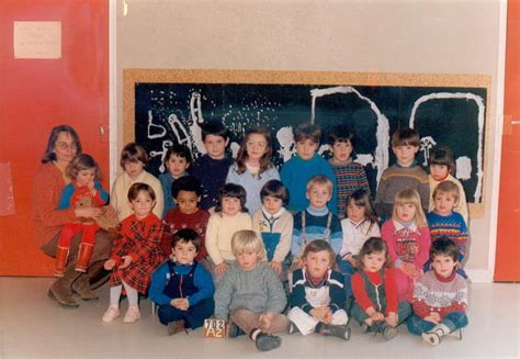 Photo de classe Maternelle petite section de 1987 école Copains d avant