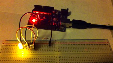 Practicando Arduino Tres Leds En Paralelo Youtube