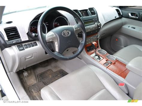 Ash Gray Interior 2008 Toyota Highlander Limited 4WD Photo #102899668 | GTCarLot.com