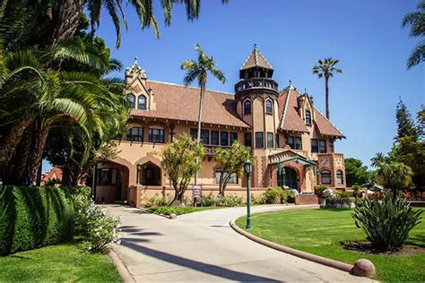 Doheny Mansion Tours - MSMU