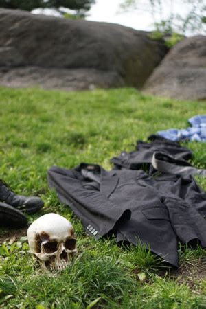 Naked Shakespeare To Return To Brooklyn With All Male Hamlet