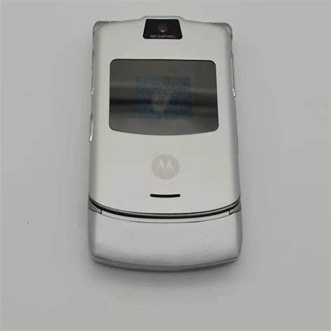 Cheap Refurbished Motorola Original Unlocked Motorola Razr V3 Flip