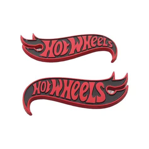 2 Emblemas 3d Hot Wheels Metal Rojo Con Negro Autoadherible Meses Sin