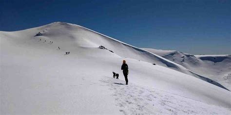 How to Hike the Tongariro Crossing in Winter | Little Lost Travel