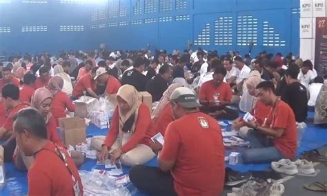 Bawaslu Jombang Lakukan Pengawasan Melekat Kegiatan Sortir Dan Lipat