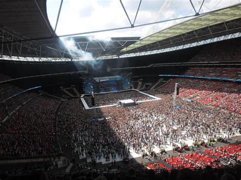 Wembley Stadium Concert : U2 Concert Wembley Stadium Aug 2009 B - a ...