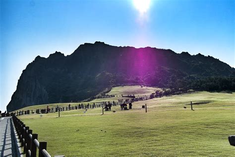 Everyday Im Travelling: Korea - Jeju : Seongsan Ilchulbong (Sunrise Peak) + Seongeup Folk Village