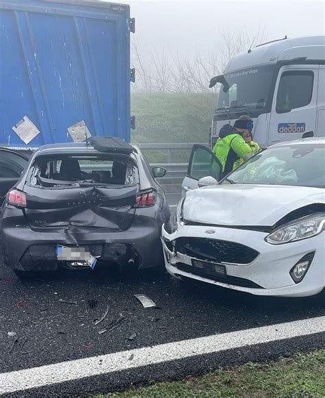 Incidente In A Chiusi Caselli Di Cremona E Pontevico Chilometri Di