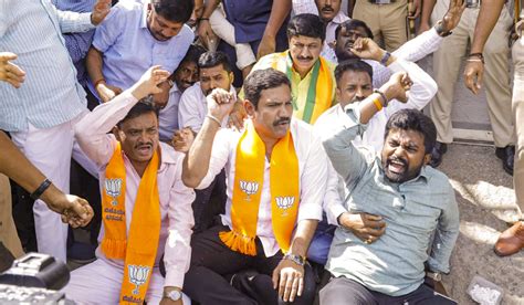 ‘bjp Father Of Scams Says Shivakumar As Karnataka Opposition Protests