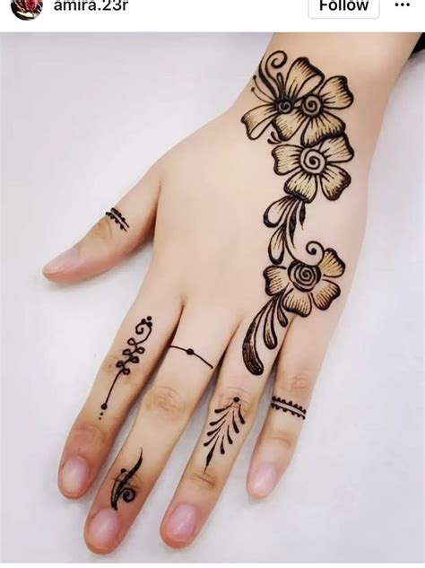 Pin By Pari Zay On Henna Tattoo Hand And Finger Tattoos Henna Tattoo