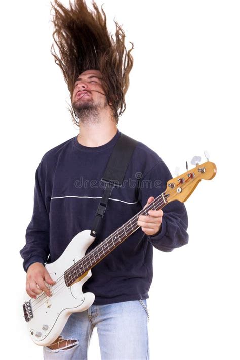 Homem Euf Rico Que Joga Uma Guitarra Baixo Foto De Stock Imagem De