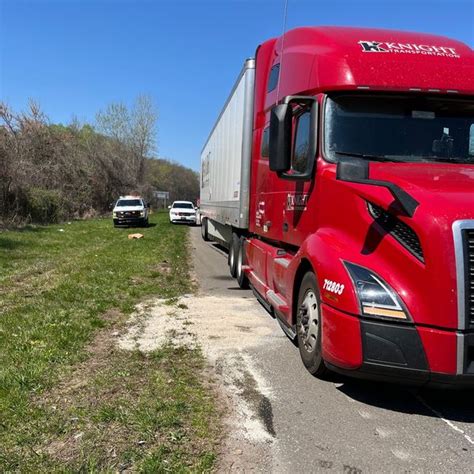 Tractor Trailer Spills 100 Gallons Of Diesel Fuel Onto Interstate 85 In